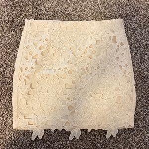 Vero Classic Women skirt elegant casual white sz 16